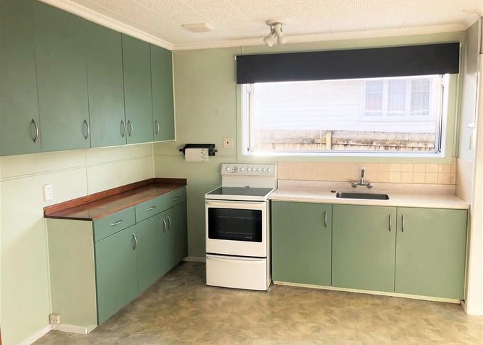  at 11 Poto Street, Te Atatu South, Waitakere City, Auckland