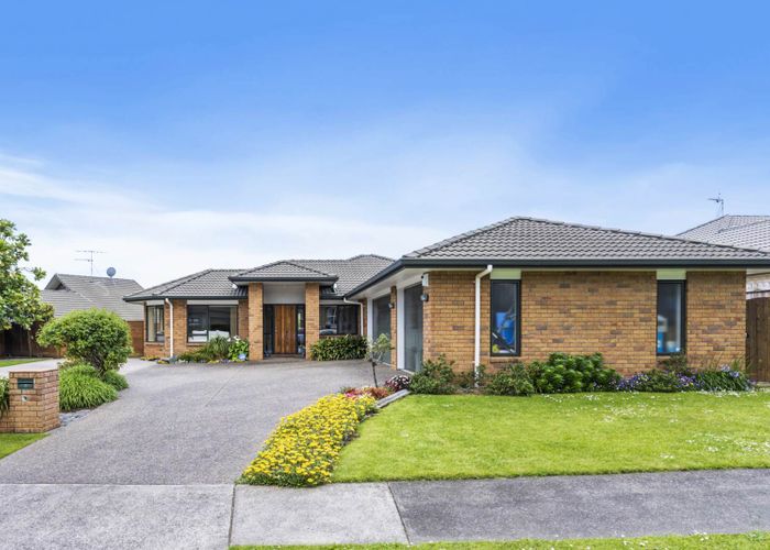  at 6 Corrofin Drive, East Tamaki, Auckland