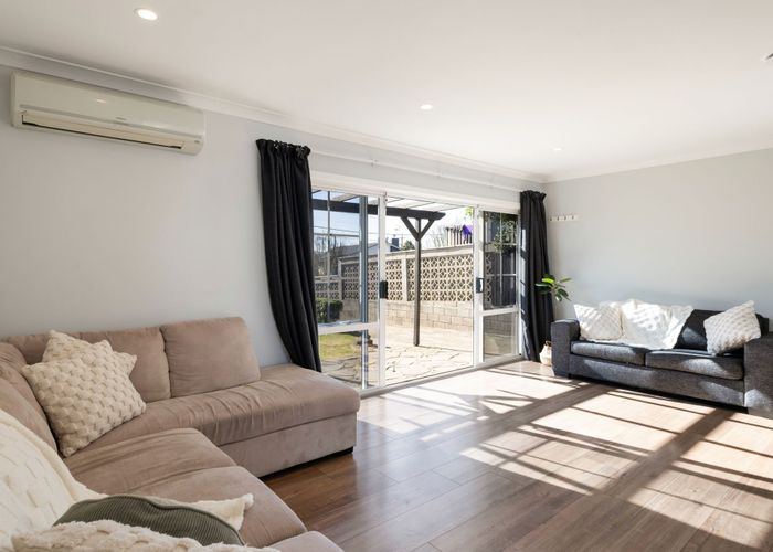  at 25 English Street, Saint Andrews, Hamilton, Waikato