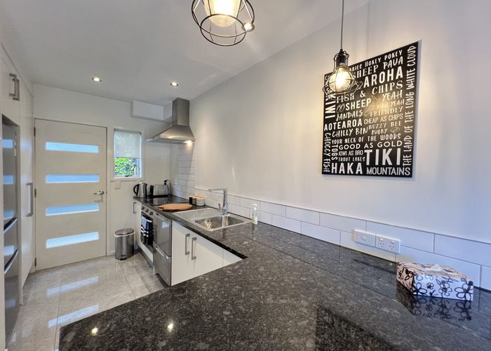  at 2/10a Wilkinson Road, Ellerslie, Auckland City, Auckland