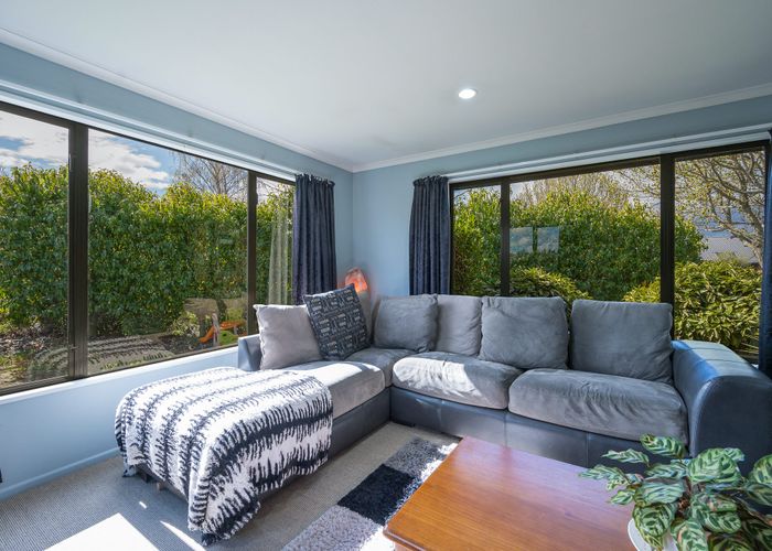  at 6 Saint James Avenue, Richmond, Richmond