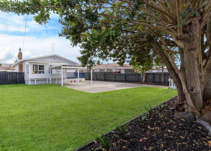  at 9 Aranui Road, Mount Wellington, Auckland