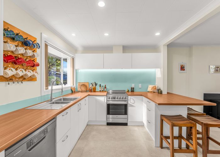  at 34 Dunedin Street, Redwood, Christchurch City, Canterbury