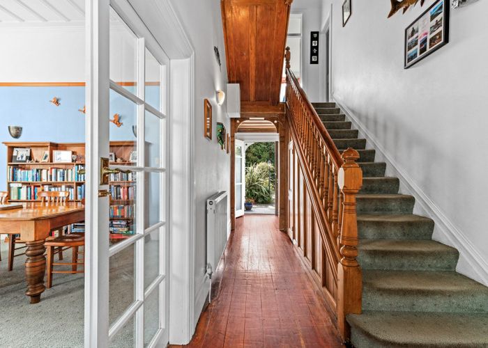  at 8 Lighthouse Road, Bluff Hill, Napier, Hawke's Bay