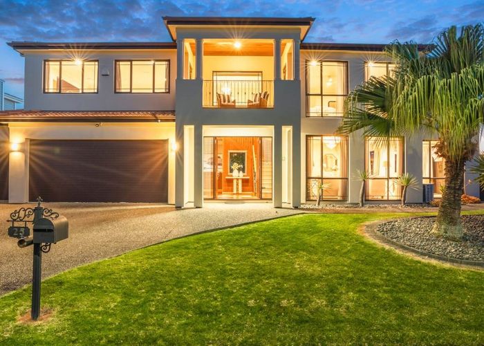  at 25 Amberwood Drive, Northpark, Auckland