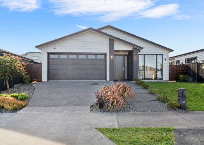  at 17 Vintry Drive, Huapai, Kumeu