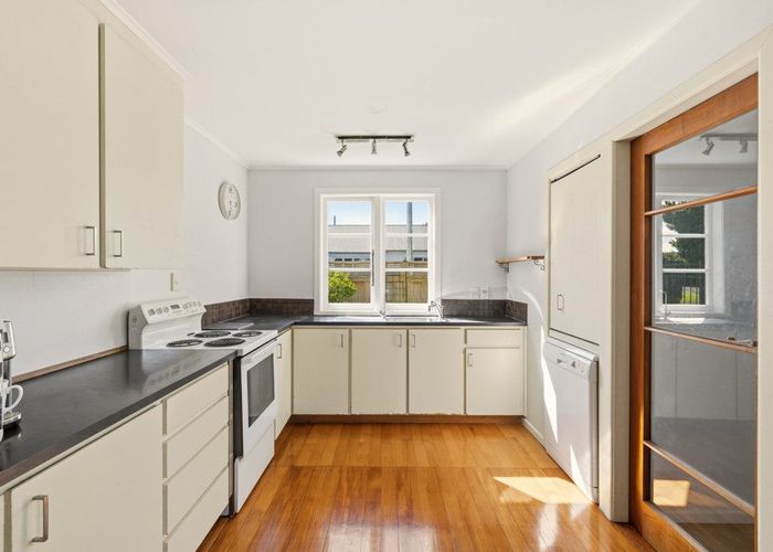  at 1 Howell Place, Tauranga South, Tauranga, Bay Of Plenty