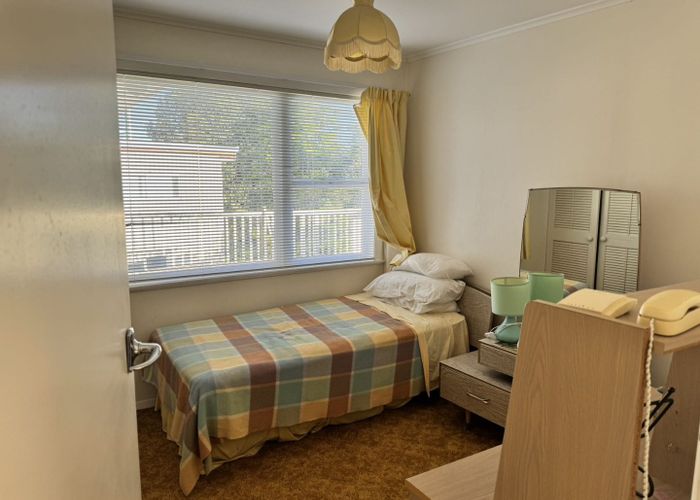  at 20 Sovereign Place, Glenfield, North Shore City, Auckland