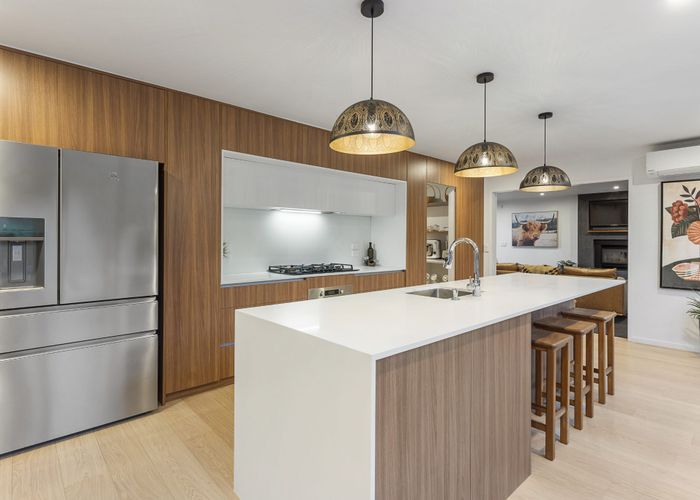  at 5 Antilla Place, Half Moon Bay, Auckland
