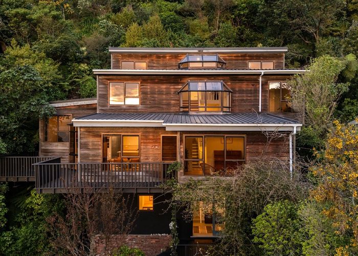  at 19 Kaitawa Road, York Bay, Eastbourne, Lower Hutt, Wellington