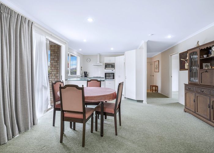  at 10 Grevillea Place, Melville, Hamilton