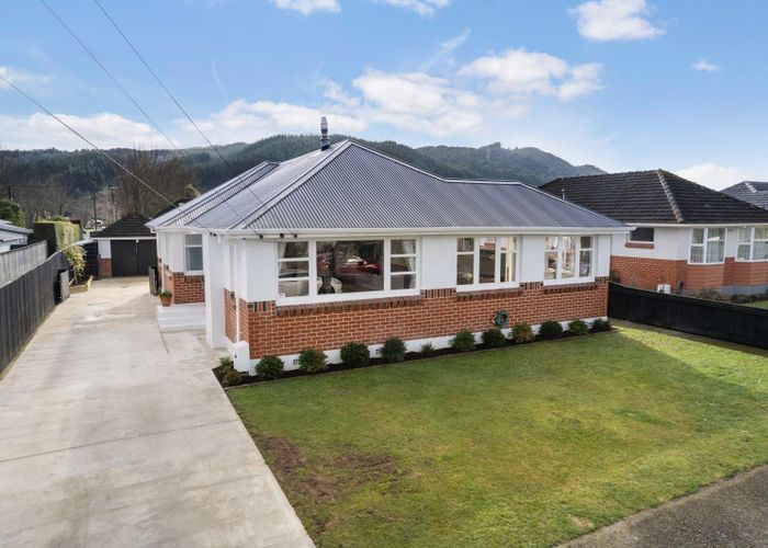  at 89 Fraser Crescent, Elderslea, Upper Hutt, Wellington