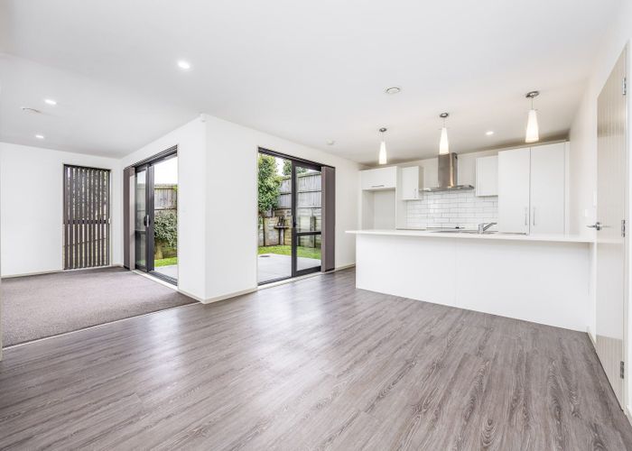  at 33 Carole Crescent, Pakuranga, Auckland