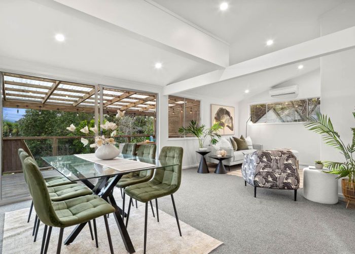  at 11 Geoffrey Road, Torbay, North Shore City, Auckland