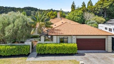  at 11 Pitoitoi Avenue, Greenhithe, Auckland