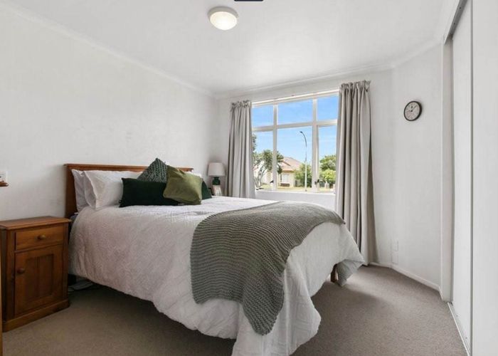  at 14 Fernbrook Close, Burswood, Manukau City, Auckland