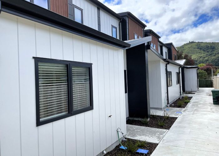 at 5/9 Main Road, Wainuiomata, Lower Hutt, Wellington
