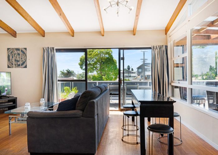  at 33 Tomo Street, New Lynn, Waitakere City, Auckland