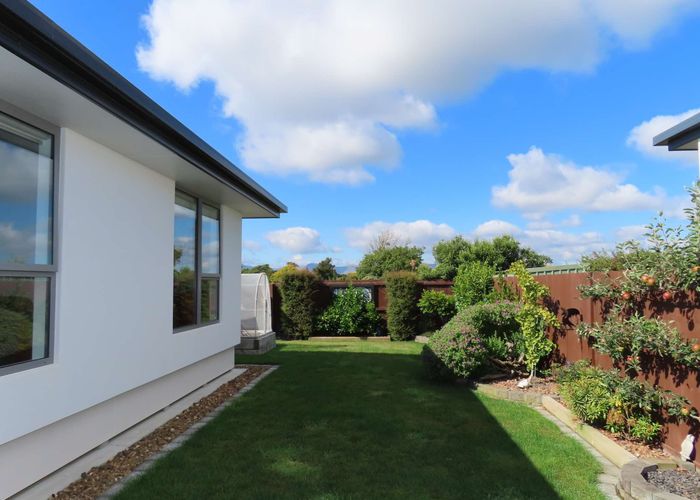  at 3 Kingsbridge Drive, Burwood, Christchurch