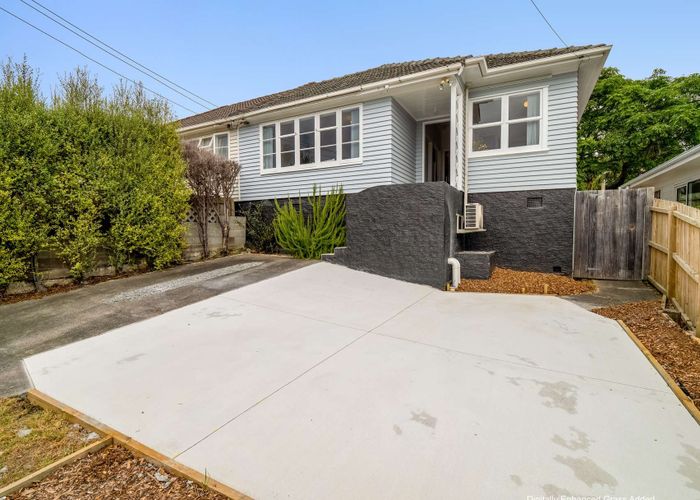  at 98 Moa Road, Point Chevalier, Auckland City, Auckland