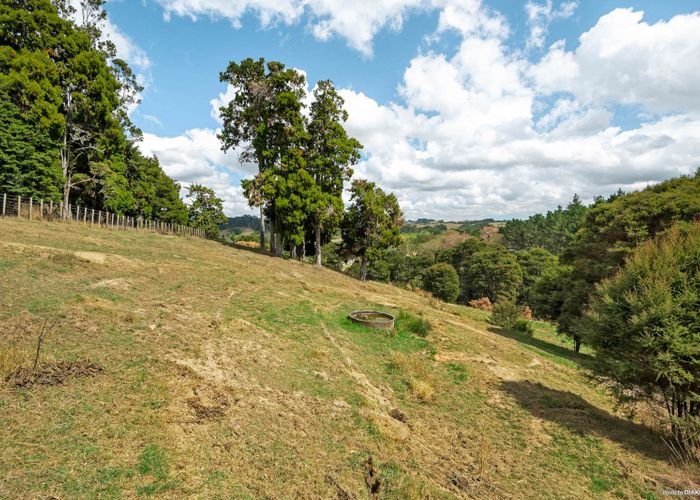  at 275B Paparimu Road, Papakura