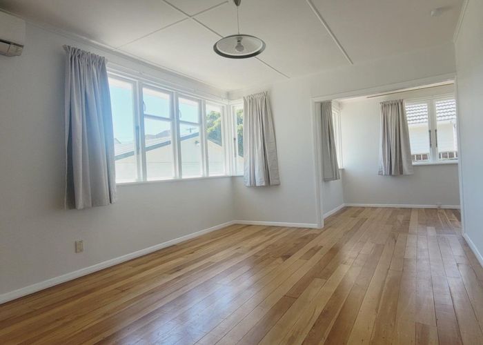  at 21 Dimock Street, Titahi Bay, Porirua