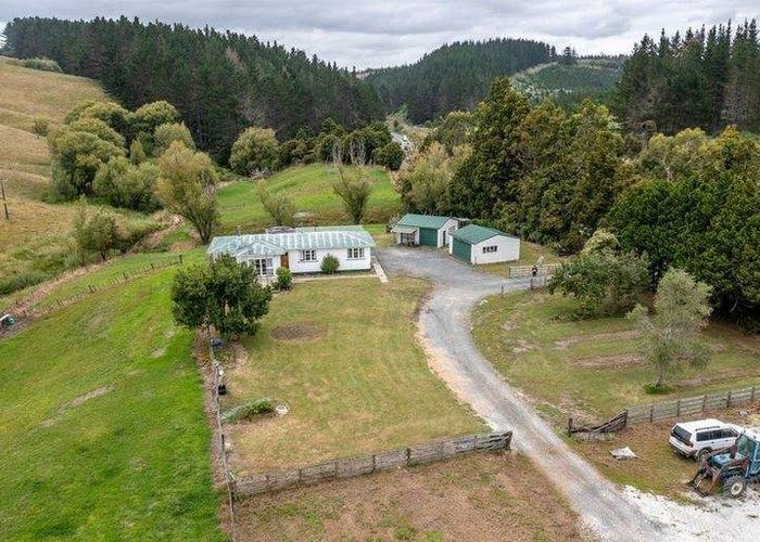  at 1396 State Highway 1, Kaiwaka, Kaipara, Northland