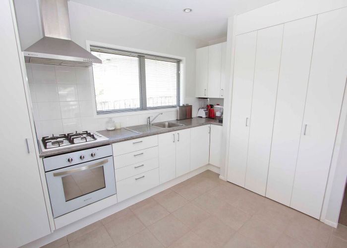  at 1/127 Atkinson Road, Titirangi, Waitakere City, Auckland