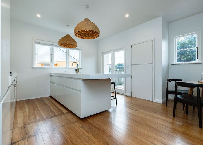  at 2 Plunket Terrace, Hamilton East, Hamilton