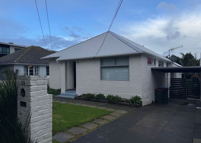  at 39 Target Street, Point Chevalier, Auckland City, Auckland
