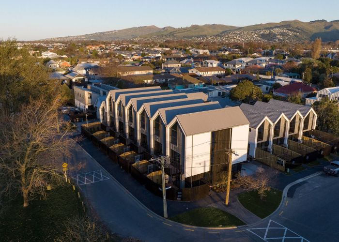  at 2/5 Ward Street, Addington, Christchurch City, Canterbury