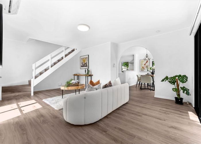  at 1/8 Priestley Drive, Bucklands Beach, Manukau City, Auckland