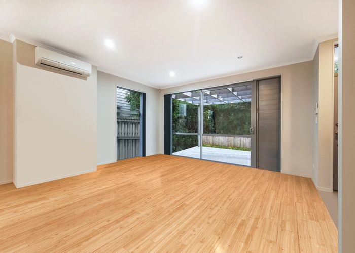  at 9 Kauri Drive, Takanini, Papakura, Auckland