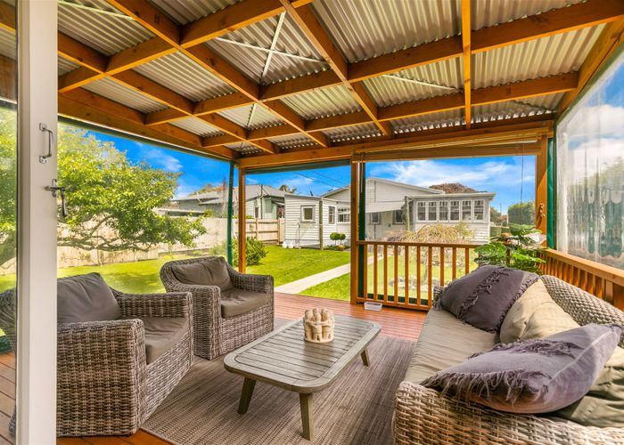  at 20 Kingsway Avenue, Sandringham, Auckland
