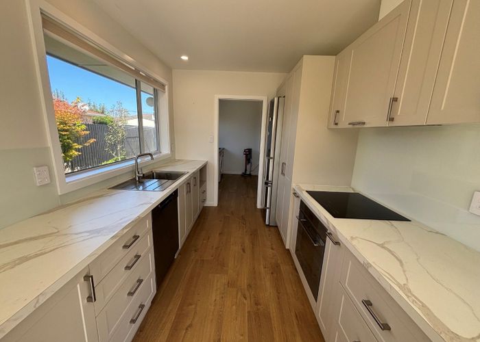  at 102a Isleworth Road, Bishopdale, Christchurch City, Canterbury