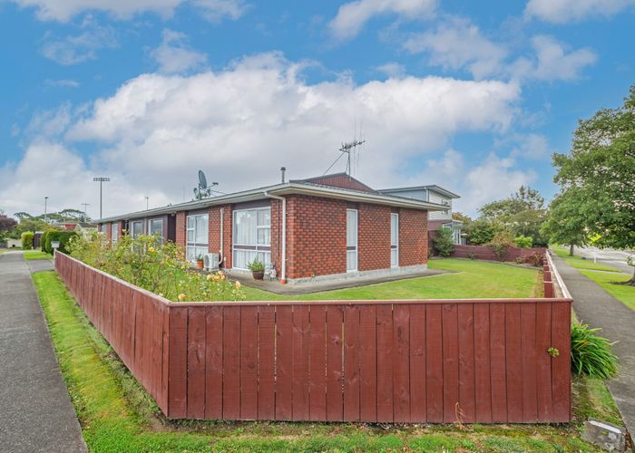  at 2 Moyne Avenue, Milson, Palmerston North