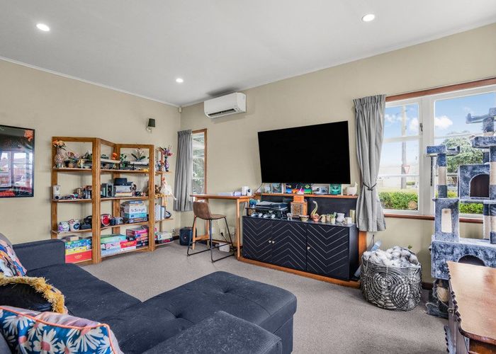  at 70 Hall Crescent, Epuni, Lower Hutt, Wellington