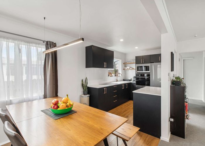  at 1/13 Greenstone Place, Clover Park, Auckland