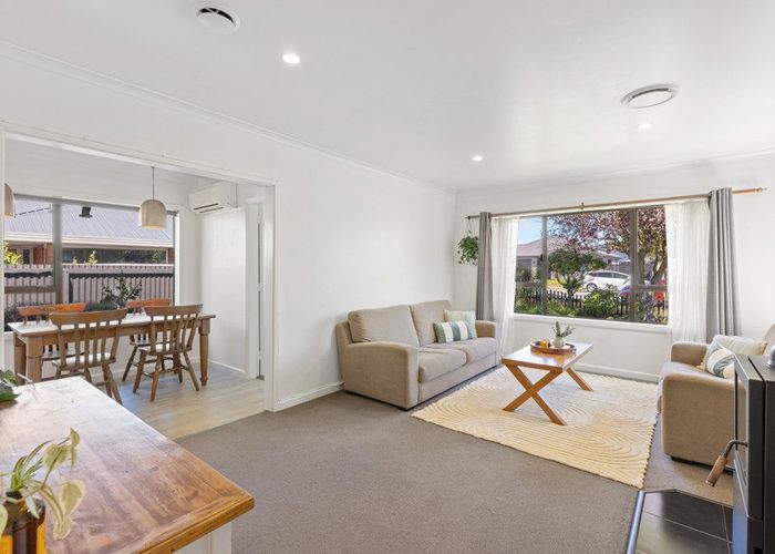  at 1/104 Philpotts Road, Mairehau, Christchurch