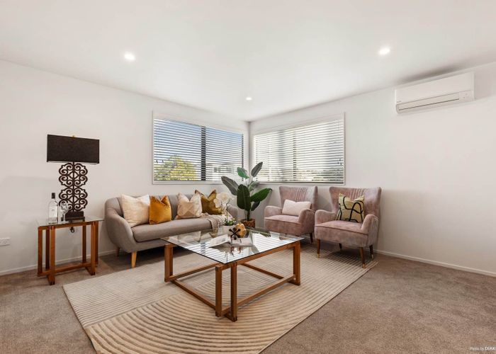  at 2/71 Sunrise Avenue, Murrays Bay, North Shore City, Auckland