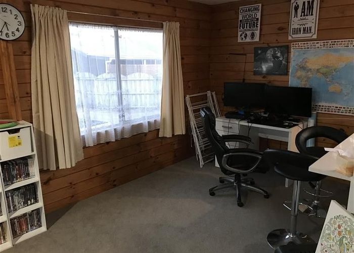  at 2/133 Carnoustie Dr, Wattle Downs, Manukau City, Auckland