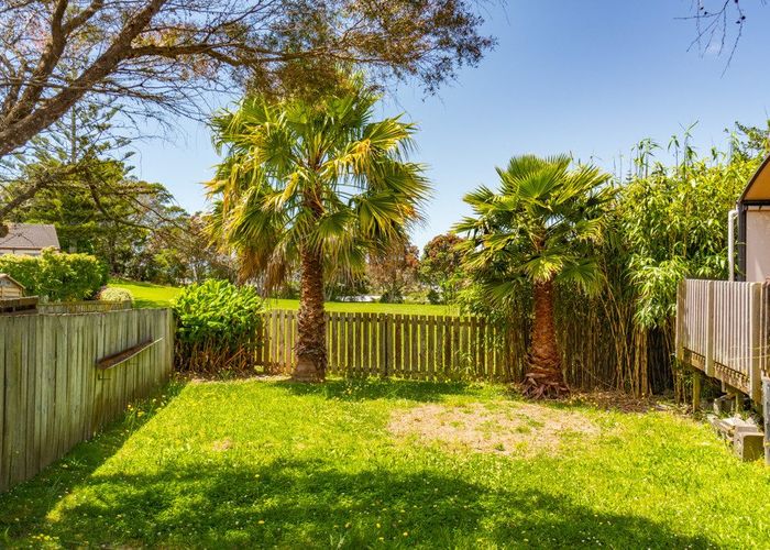  at 12 Mchardy Place, Glenfield, North Shore City, Auckland