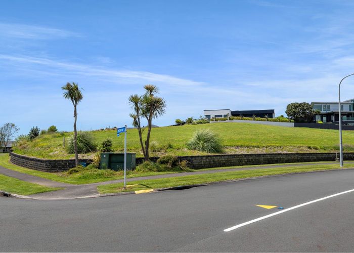  at 2 Vardon Way, Waiwhakaiho, New Plymouth, Taranaki