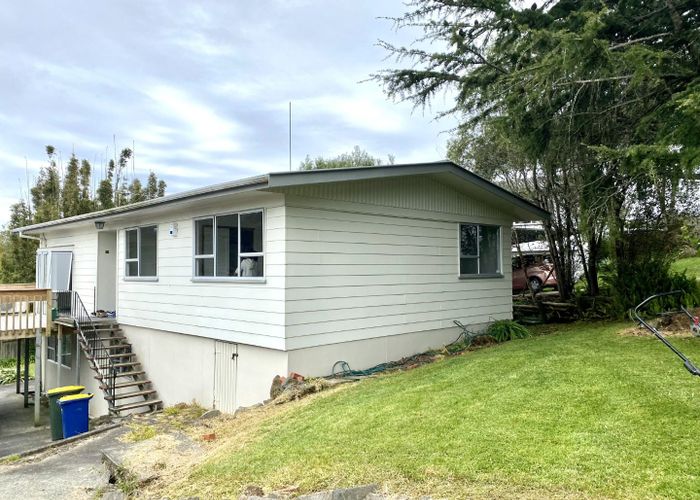  at 88 Spinella Dr, Glenfield, North Shore City, Auckland
