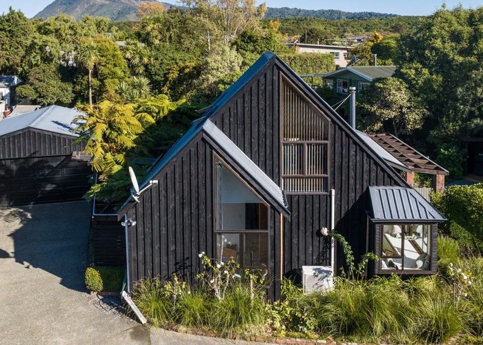  at 6B Beach Road, Waikawa, Picton