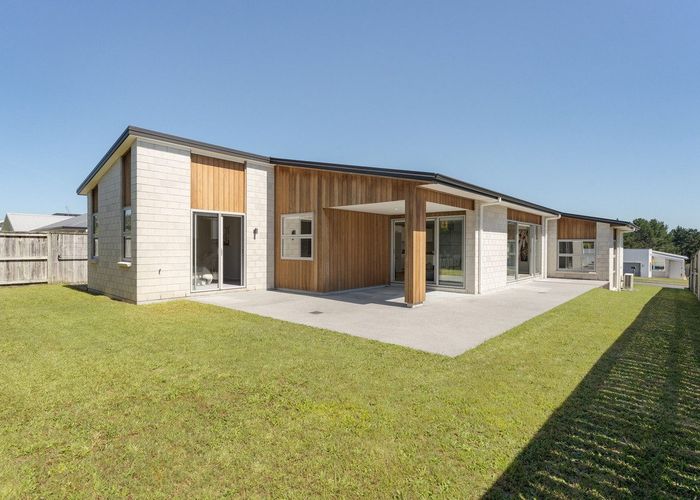  at 17 Puhirake Crescent, Pyes Pa, Tauranga, Bay Of Plenty