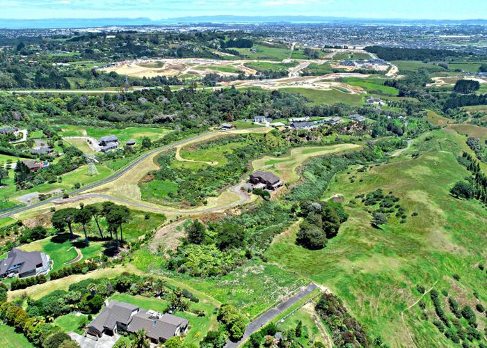  at 572 REDOUBT RD, Totara Park, Auckland