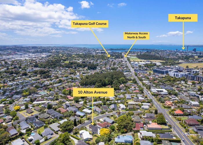  at 10 Alton Avenue, Hillcrest, Auckland