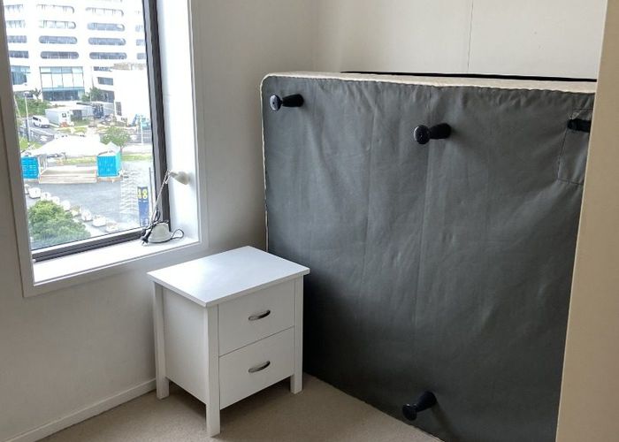  at 17 Putney Way, Manukau, Manukau City, Auckland