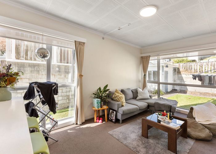  at 4/4 Queen Street, Mount Victoria, Wellington, Wellington